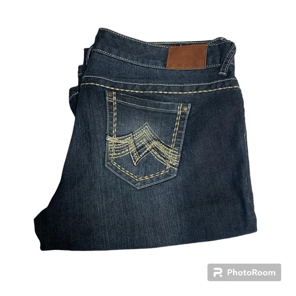 Maurice’s dark wash 13/14 regular fit straight bootcut in great condition - Picture 1 of 7